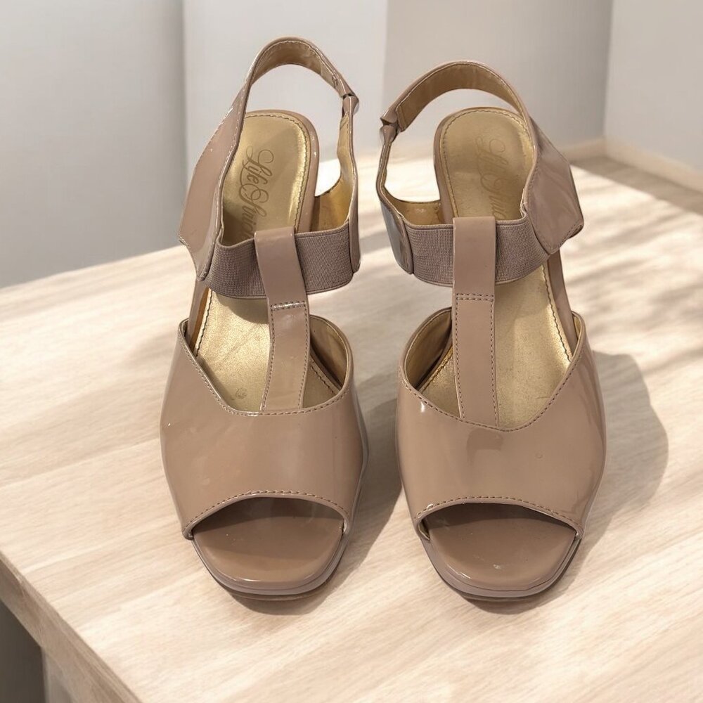 Women Used Cream High heels Size 9